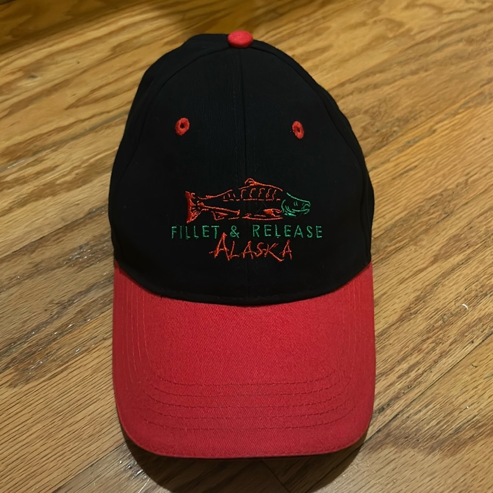 Ace USA Men’s Black & Red “Fillet & Release Alaska” Baseball Hat